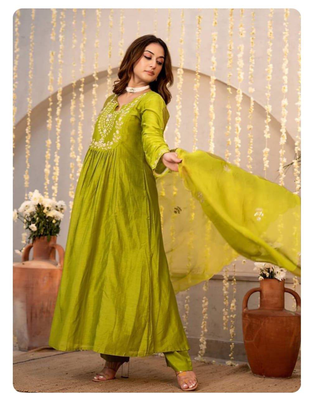 tulsi vichitra silk embroidered set tulsi vichitra silk embroidered set