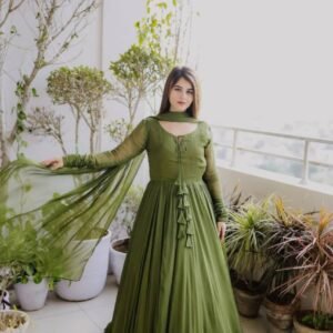 keyuri flaired gown in moss green
